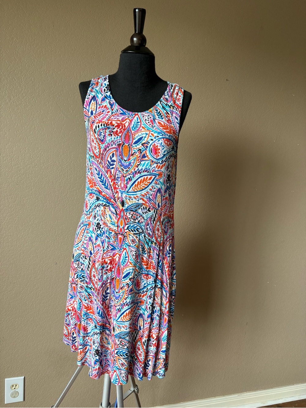 Cupio Sleeveless Dress Colorful with Pockets Floral Size Small Colorful Comfy